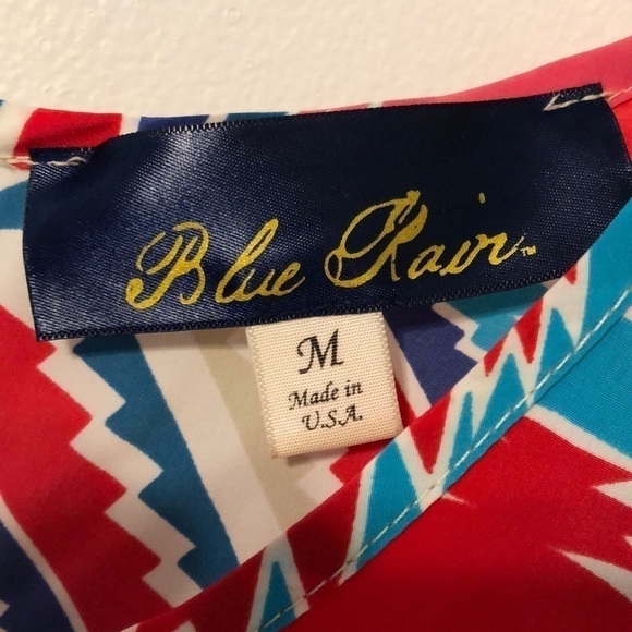 NWOT. sleeveless top - Picture 2 of 3